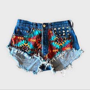 Runwaydreamz vintage studded Levi Shorts